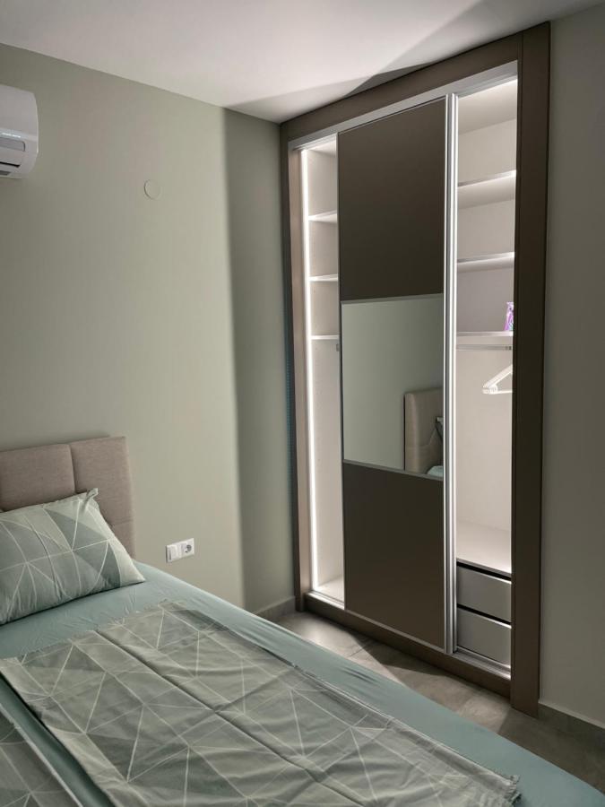 Asterias Apartment Nea Peramos  Ngoại thất bức ảnh